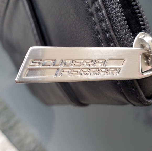 Puma Ferrari crossbody bag - Picture 4 of 5